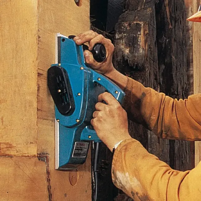 Makita 1911B Máy bào (110mm)