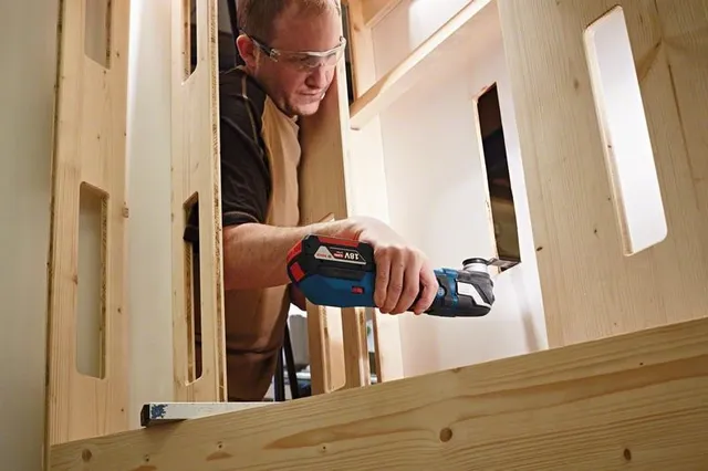 Bosch GOP 18V-28 Máy Máy cắt đã năng dùng pin