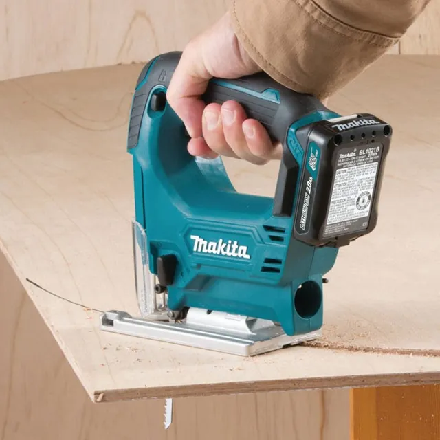 Makita JV143DZ Máy cưa lọng dùng pin(14.4v) (không kèm pin sạc)