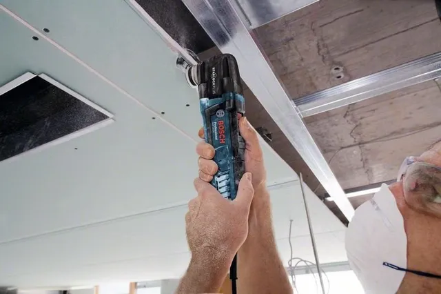 Bosch GOP 30-28 Máy cắt đa năng