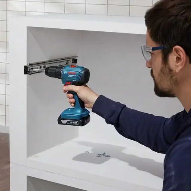 Bosch GSB 185-LI Máy khoan vặn vít pin (1 pin)