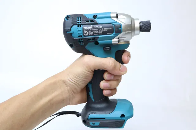 Makita DTD156Z Máy bắt vít dùng pin(18v) (không kèm pin sạc)