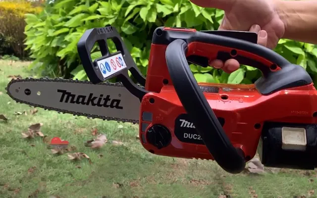 Makita DUC254HZR Máy cưa xích dùng pin(m11/bl)(18v) (không kèm pin sạc)