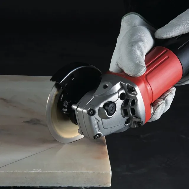 Makita MT960 Máy mài góc(100mm/720w/công tắc đuôi)