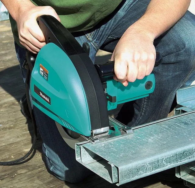 Makita 4131 Máy cắt kim loại(185mm)