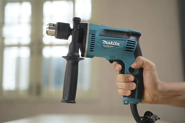 Makita M6200B Máy khoan(13mm)