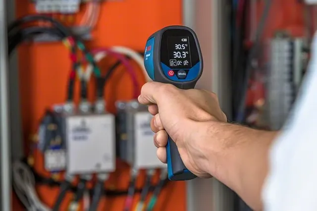 Bosch GIS 500 Máy đo nhiệt độ