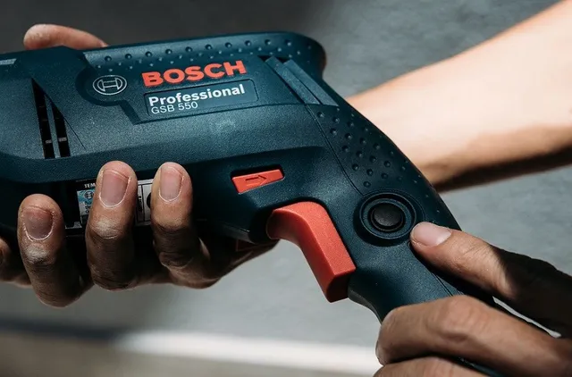Bosch GSB 550 Máy khoan động lực