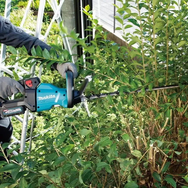 Makita UH006GZ01 Máy tỉa hàng rào dùng pin(600mm/bl)(40v (không kèm pin sạc)
