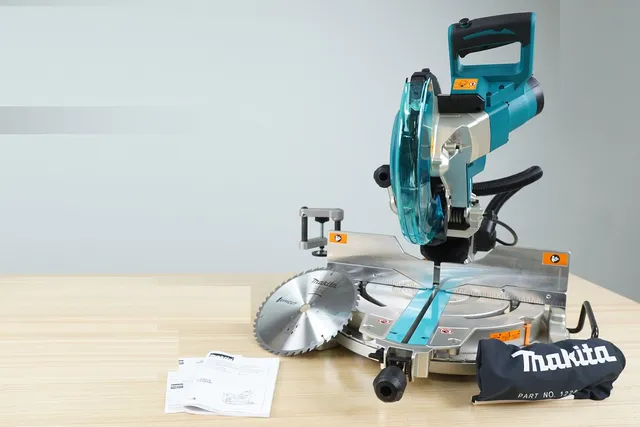 Makita LS1019L Máy cưa đa góc trượt(260mm)