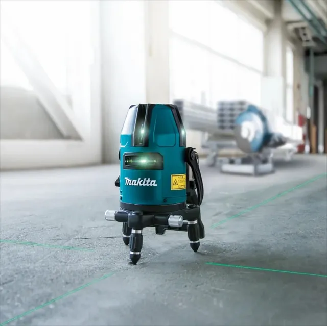 Makita SK40GDZ Máy cân mực laser tia xanh dùng pin(12v m (không kèm pin sạc)