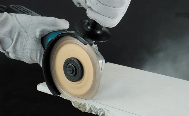 Makita GA4040C Máy mài góc(100mm/1400w/công tắc trượt)