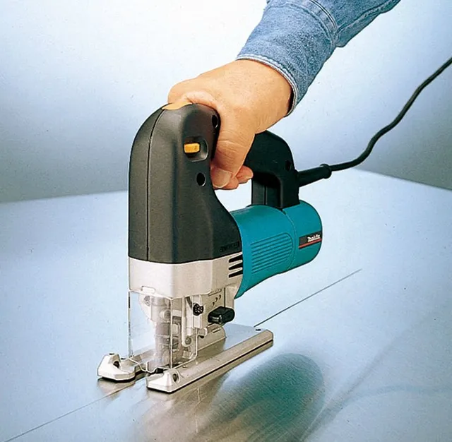 Makita 4304 Máy cưa lọng