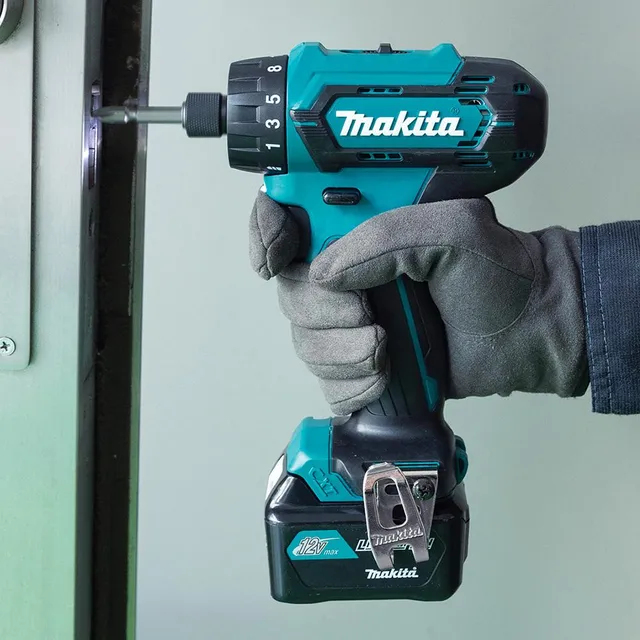 Makita DF033DZ Máy khoan và vặn vít dùng pin(12v max) (không kèm pin sạc)