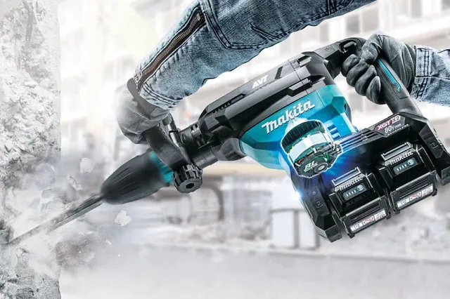 Makita HM002GZ03 Máy đục bê tông dùng pin(chuôi gài sds-m (không kèm pin sạc)