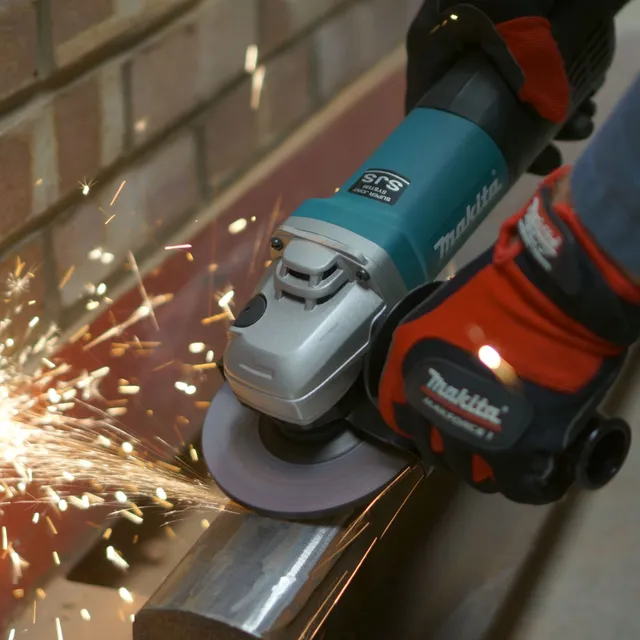 Makita 9556HB Máy mài góc(100mm/840w/công tắc đuôi)