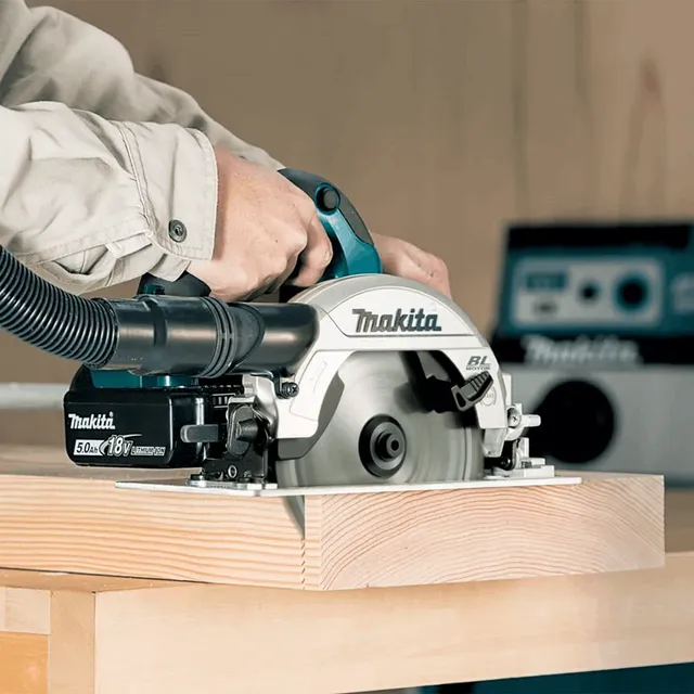 Makita DHS661Z Máy cưa đĩa(165mm/aws/bl)(18v) (không kèm pin sạc)