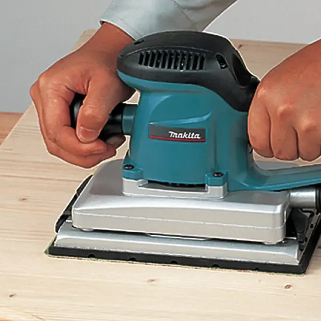 Makita BO4901 Máy chà nhám rung