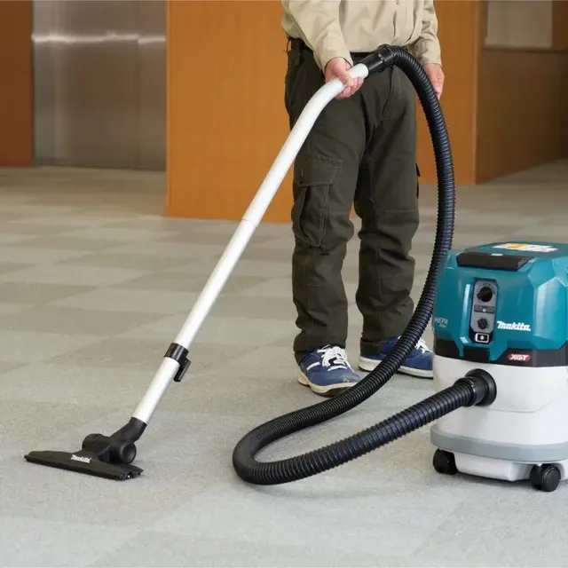 Makita VC006GMZ Máy hút bụi dùng pin(wet &amp; dry/38l/aws/bl)