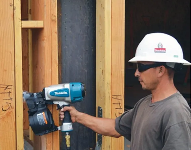 Makita AN560 Máy bắn đinh cuộn pallet dùng hơi