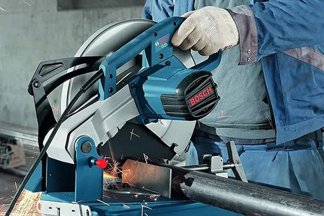 Bosch GCO 220 Máy cắt sắt